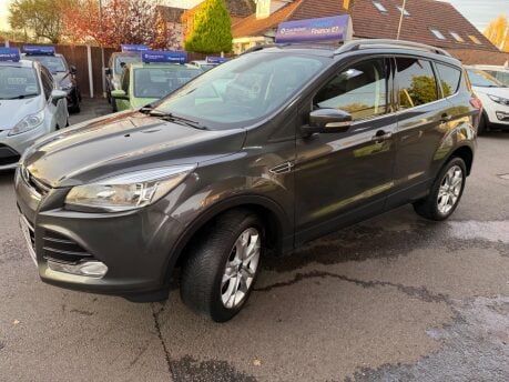 Ford Kuga 2.0 TDCi Titanium 2WD Euro 6 (s/s) 5dr 9