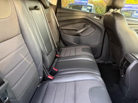 Ford Kuga 2.0 TDCi Titanium 2WD Euro 6 (s/s) 5dr 25