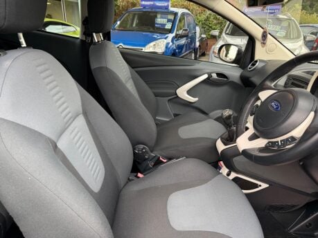 Ford Ka 1.2 Zetec Euro 5 (s/s) 3dr 21