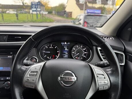 Nissan Qashqai 1.6 dCi Tekna 4WD Euro 6 (s/s) 5dr 14