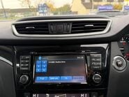 Nissan Qashqai 1.6 dCi Tekna 4WD Euro 6 (s/s) 5dr 12