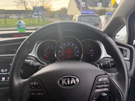 Kia Ceed 1.6 CRDi 2 DCT Euro 6 (s/s) 5dr 14