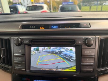 Toyota Rav4 2.2 D-4D Invincible 4WD Euro 5 5dr 30