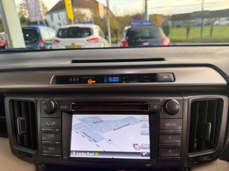 Toyota Rav4 2.2 D-4D Invincible 4WD Euro 5 5dr 27