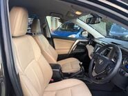 Toyota Rav4 2.2 D-4D Invincible 4WD Euro 5 5dr 17