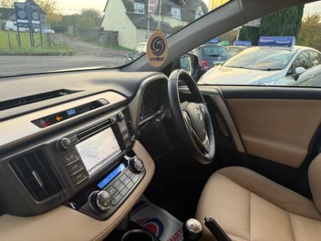 Toyota Rav4 2.2 D-4D Invincible 4WD Euro 5 5dr 15