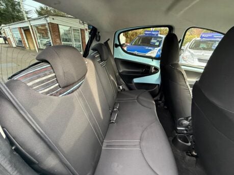 Citroen C1 1.0i VTR+ Euro 5 5dr 23