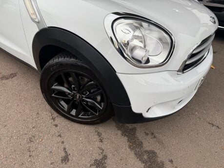 Mini Paceman 1.6 Cooper Auto Euro 5 3dr 34