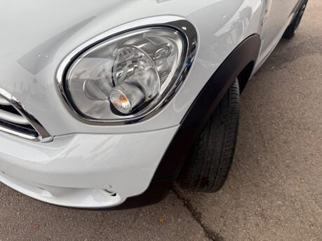 Mini Paceman 1.6 Cooper Auto Euro 5 3dr 35