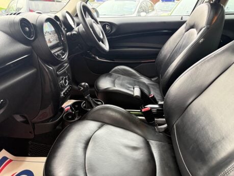 Mini Paceman 1.6 Cooper Auto Euro 5 3dr 30