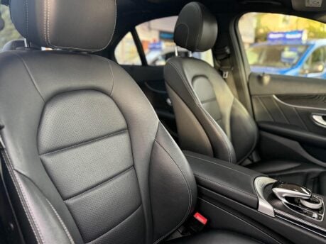 Mercedes-Benz C Class 2.1 C220d AMG Line (Premium) G-Tronic+ Euro 6 (s/s) 4dr 17