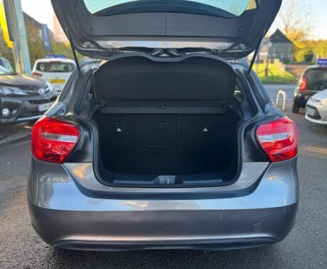 Mercedes-Benz A Class 1.6 A180 SE Euro 6 (s/s) 5dr 31