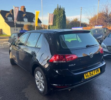Volkswagen Golf 1.6 TDI BlueMotion Tech SE Euro 5 (s/s) 5dr 2