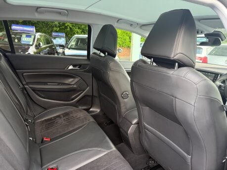 Peugeot 308 1.6 e-HDi Feline Euro 5 (s/s) 5dr 29