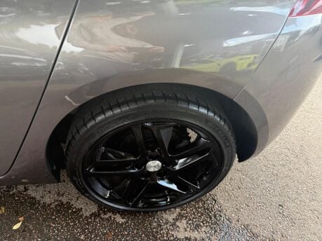 Peugeot 308 1.6 e-HDi Feline Euro 5 (s/s) 5dr 16