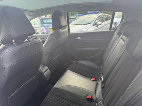 Peugeot 308 1.6 e-HDi Feline Euro 5 (s/s) 5dr 33