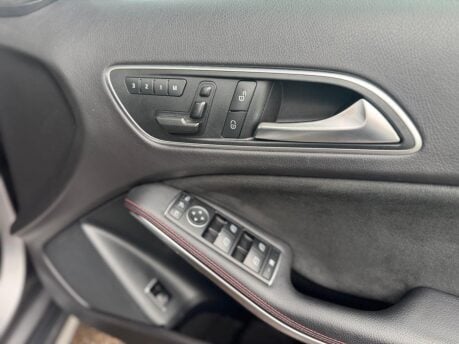 Mercedes-Benz GLA 2.1 GLA220 CDI AMG Line 7G-DCT 4MATIC Euro 6 (s/s) 5dr 20