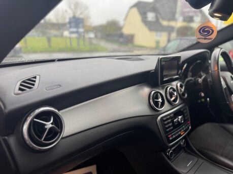 Mercedes-Benz GLA 2.1 GLA220 CDI AMG Line 7G-DCT 4MATIC Euro 6 (s/s) 5dr 32