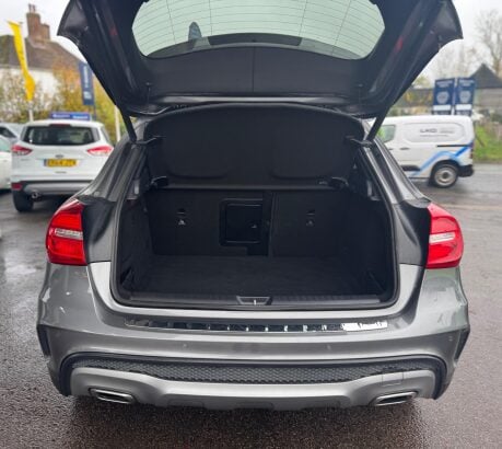 Mercedes-Benz GLA 2.1 GLA220 CDI AMG Line 7G-DCT 4MATIC Euro 6 (s/s) 5dr 33