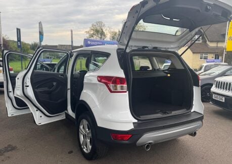 Ford Kuga 2.0 TDCi Zetec 2WD Euro 5 5dr 31