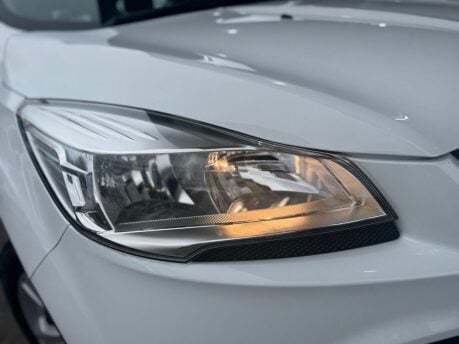 Ford Kuga 2.0 TDCi Zetec 2WD Euro 5 5dr 11