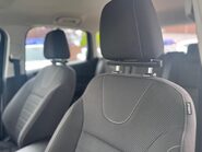 Ford Kuga 2.0 TDCi Zetec 2WD Euro 5 5dr 27