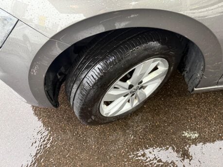 Volkswagen Polo 1.0 EVO SE Euro 6 (s/s) 5dr 37