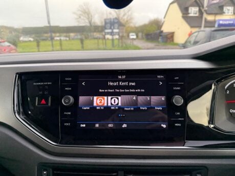 Volkswagen Polo 1.0 TSI SE Euro 6 (s/s) 5dr 16