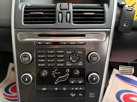 Volvo XC60 2.4 D5 R-Design Geartronic AWD Euro 5 5dr 26