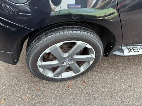 Volvo XC60 2.4 D5 R-Design Geartronic AWD Euro 5 5dr 29