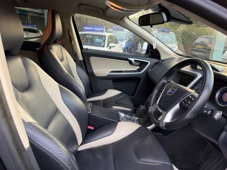 Volvo XC60 2.4 D5 R-Design Geartronic AWD Euro 5 5dr 20