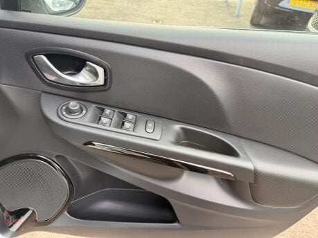 Renault Clio 1.5 dCi Dynamique S Nav Euro 6 (s/s) 5dr 26