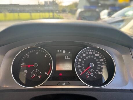 Volkswagen Golf 1.6 TDI BlueMotion Tech S Euro 5 (s/s) 5dr 8