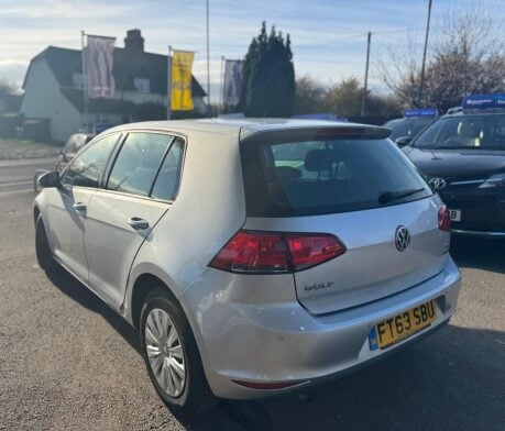 Volkswagen Golf 1.6 TDI BlueMotion Tech S Euro 5 (s/s) 5dr 2