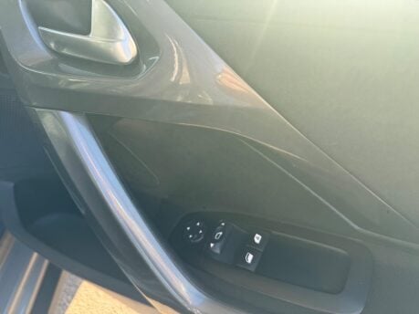 Peugeot 2008 1.6 BlueHDi Active Euro 6 5dr 19