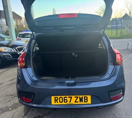 Kia Ceed 1.6 CRDi 2 DCT Euro 6 (s/s) 5dr 32