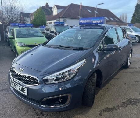Kia Ceed 1.6 CRDi 2 DCT Euro 6 (s/s) 5dr 3