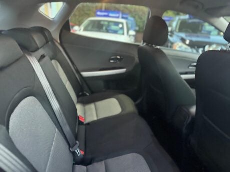 Kia Ceed 1.6 CRDi 2 DCT Euro 6 (s/s) 5dr 27