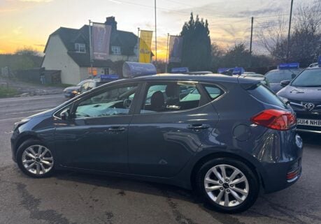 Kia Ceed 1.6 CRDi 2 DCT Euro 6 (s/s) 5dr 4