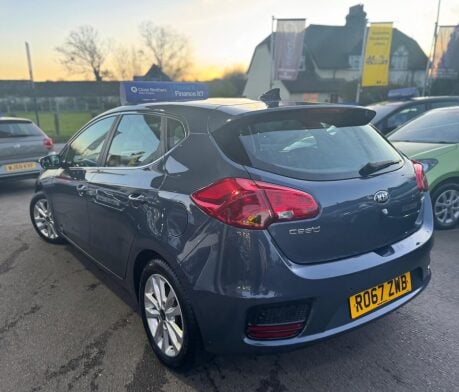 Kia Ceed 1.6 CRDi 2 DCT Euro 6 (s/s) 5dr 5