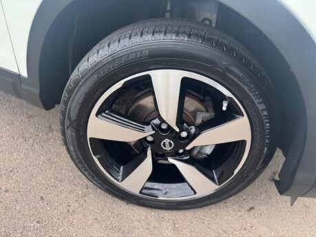Nissan Qashqai 1.5 dCi N-Connecta 2WD Euro 6 (s/s) 5dr 15