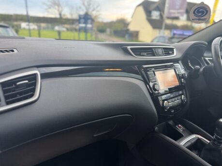 Nissan Qashqai 1.5 dCi N-Connecta 2WD Euro 6 (s/s) 5dr 32