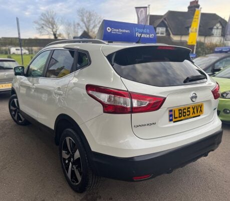 Nissan Qashqai 1.5 dCi N-Connecta 2WD Euro 6 (s/s) 5dr 5