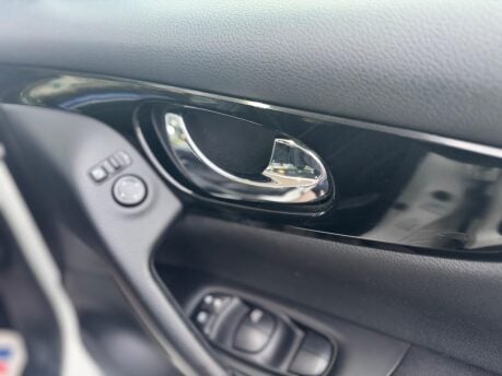 Nissan Qashqai 1.5 dCi N-Connecta 2WD Euro 6 (s/s) 5dr 20