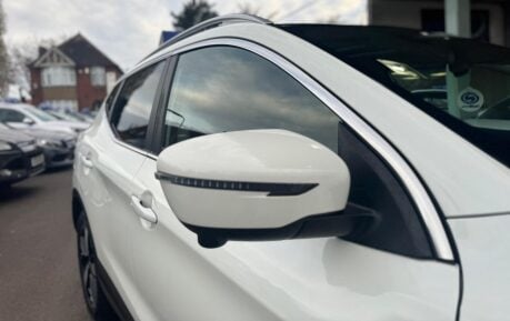Nissan Qashqai 1.5 dCi N-Connecta 2WD Euro 6 (s/s) 5dr 13