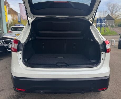 Nissan Qashqai 1.5 dCi N-Connecta 2WD Euro 6 (s/s) 5dr 33