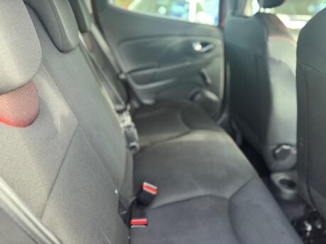 Renault Clio 1.5 dCi Play Euro 6 (s/s) 5dr 27