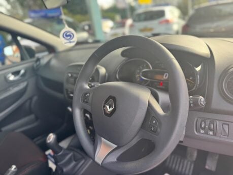 Renault Clio 1.5 dCi Play Euro 6 (s/s) 5dr 26
