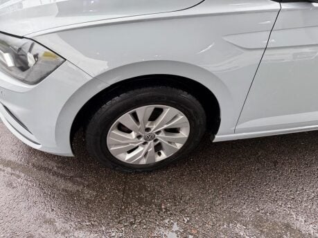 Volkswagen Polo 1.0 TSI SE Euro 6 (s/s) 5dr 29
