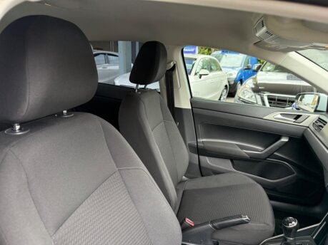 Volkswagen Polo 1.0 TSI SE Euro 6 (s/s) 5dr 23